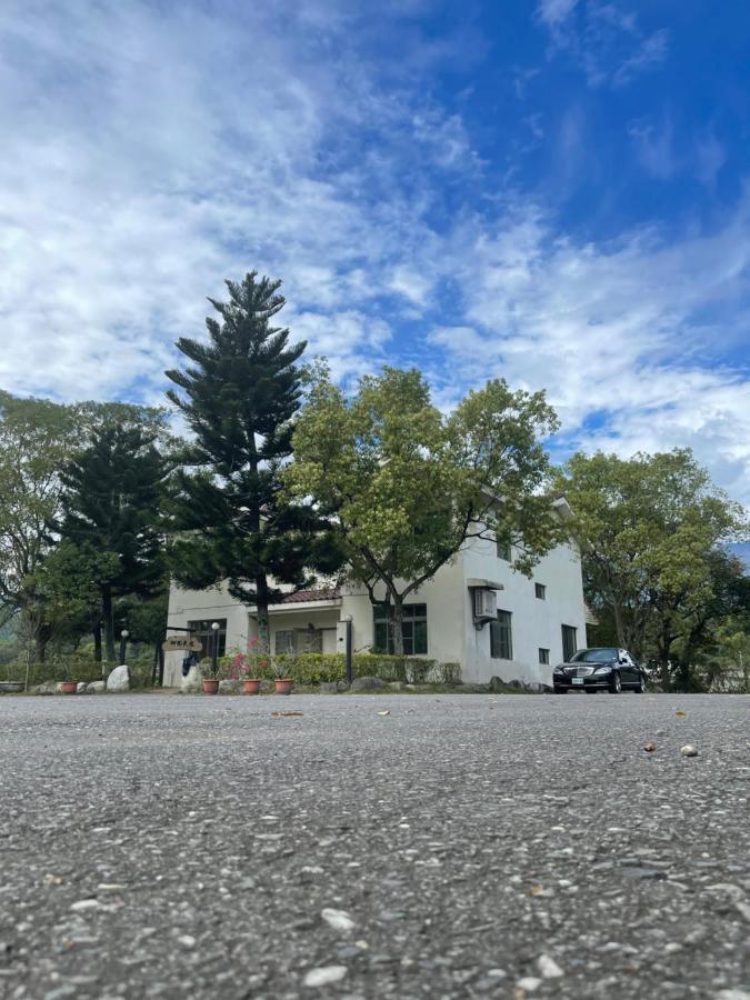 Field House B&B Yuli Ngoại thất bức ảnh